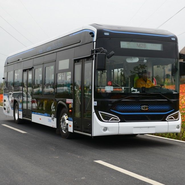 12M-Elektrobus mit Batterie mit 350,07 kWh Batterie und Reichweite von 280-650 km