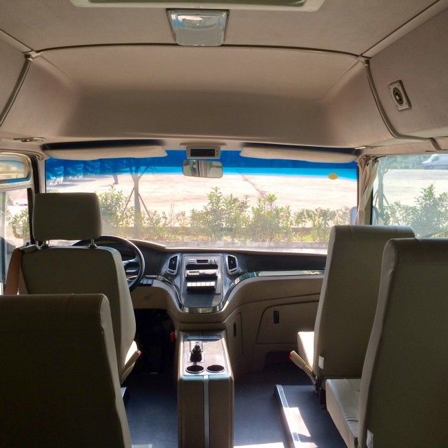 18-Sitzer-Elektro-Coaster-Bus mit 200 km Reichweite und 89,7 kWh Batterie für den öffentlichen Verkehr