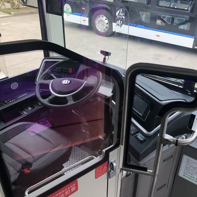 10.5m rein elektrischer Bus mit modernem Design 255 Kwh Reichweite mehr als 230 km